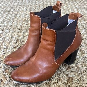 Johnston & Murphy Camel Brown Short Leather Booties Boots Size 7.5 Preowned